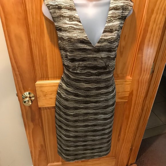 Dressbarn Dress - Picture 4 of 8